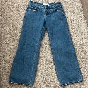 Hollister Women's low rise baggy jeans